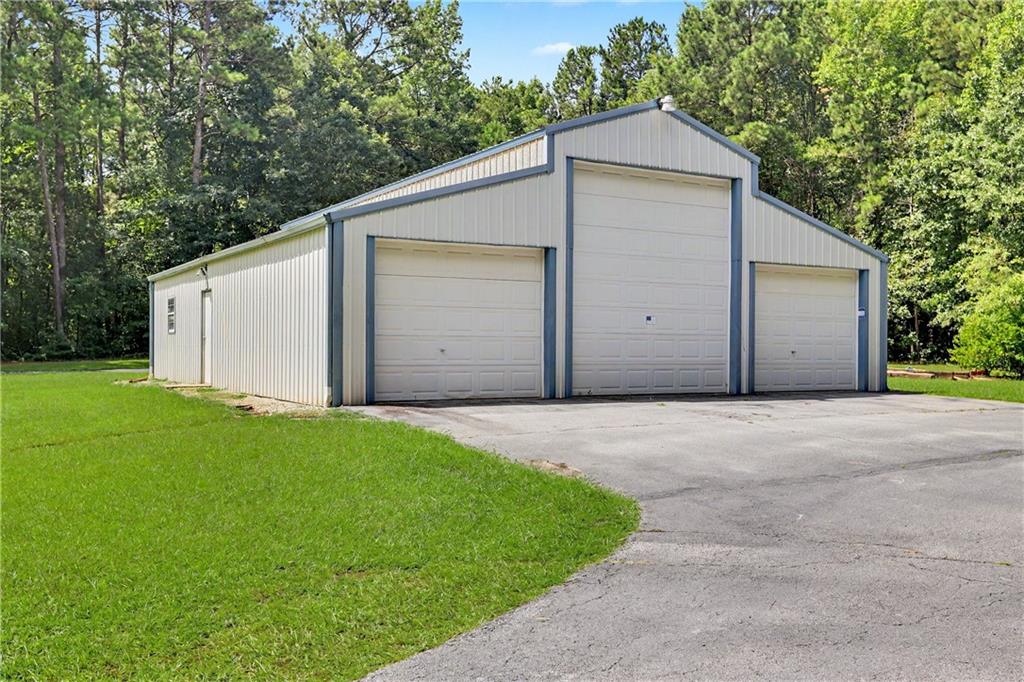 644 S Mount Carmel Road Property Photo 3