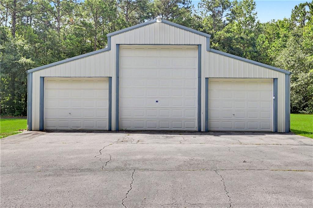 644 S Mount Carmel Road Property Photo 4