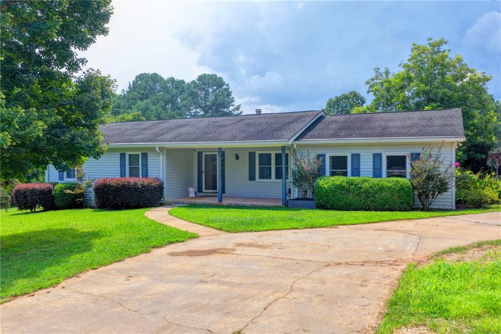 4410 Meadow Trail Property Photo 1