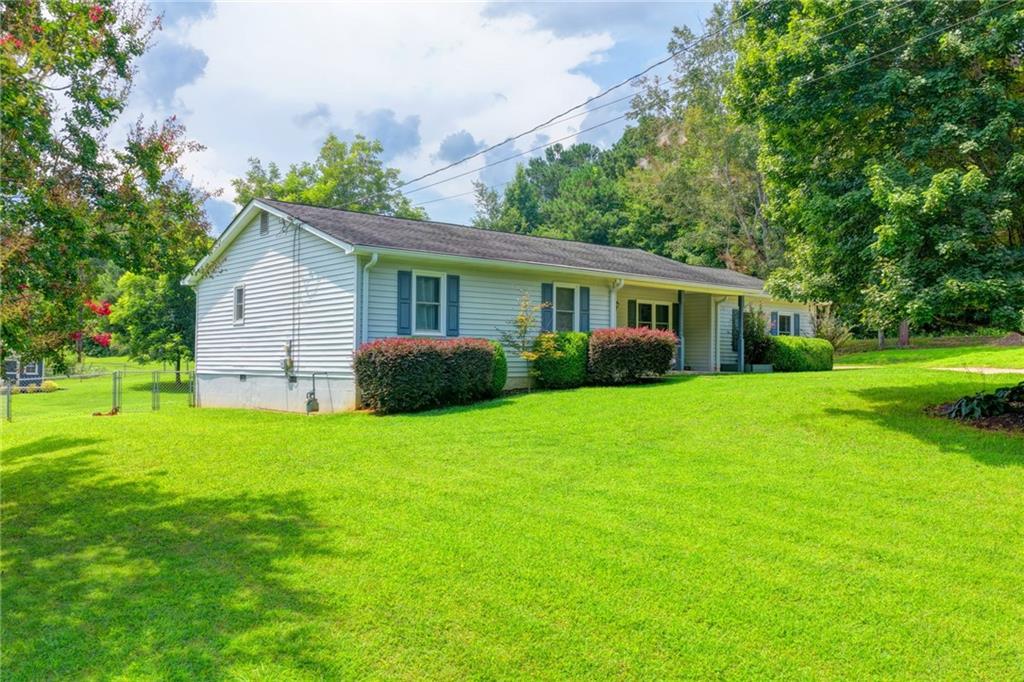 4410 Meadow Trail Property Photo 7