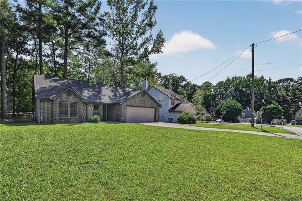 7185 Nunn Woods Way Property Photo 3