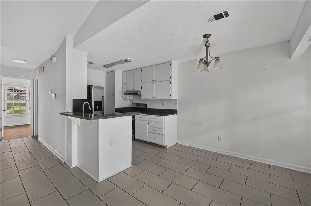 7185 Nunn Woods Way Property Photo 9