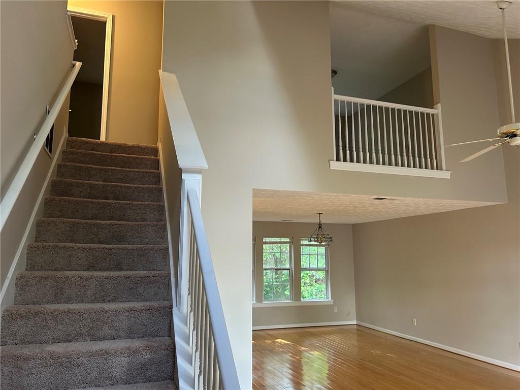 733 Vinebrook Lane Property Photo 2