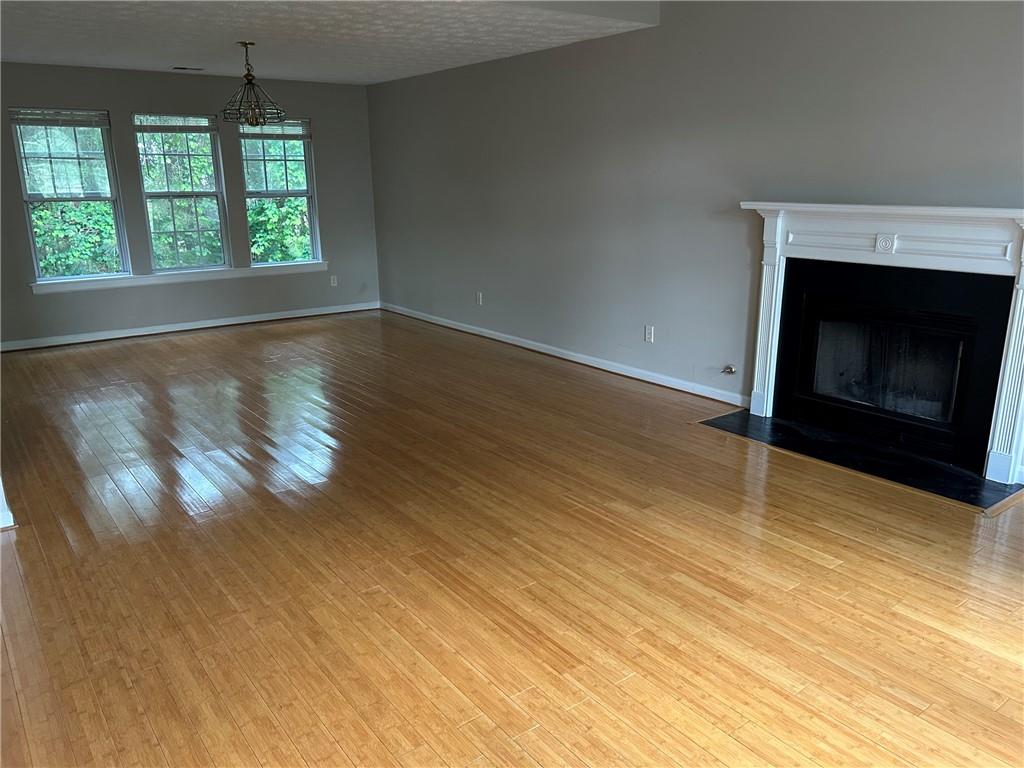 733 Vinebrook Lane Property Photo 3