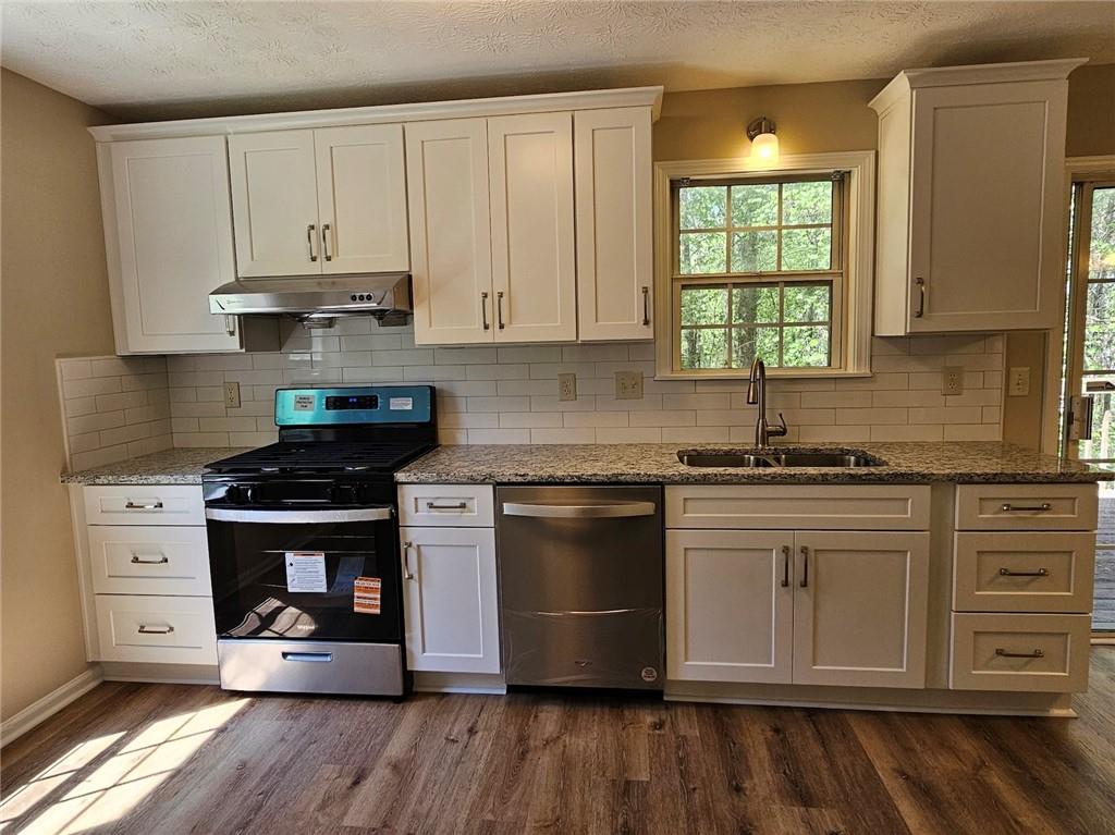733 Vinebrook Lane Property Photo 4