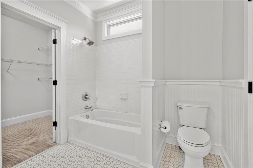 1355 Mercer Avenue Property Photo 11