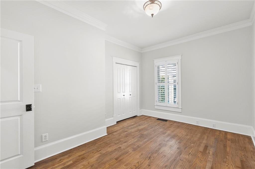 1355 Mercer Avenue Property Photo 13