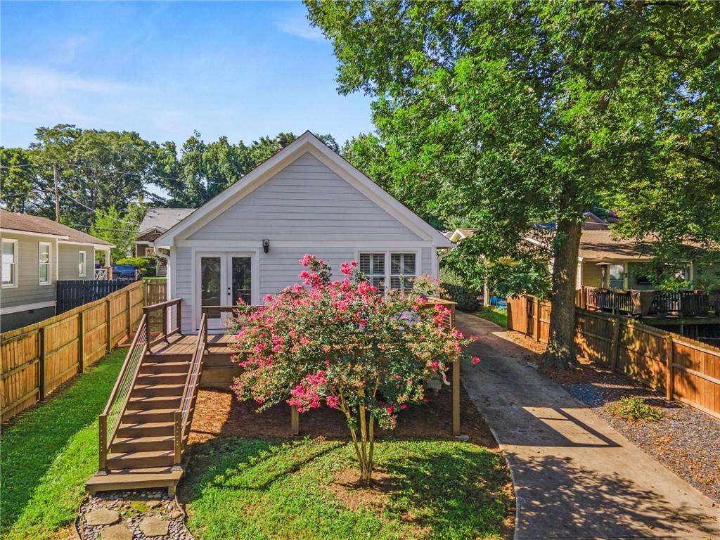 1355 Mercer Avenue Property Photo 27