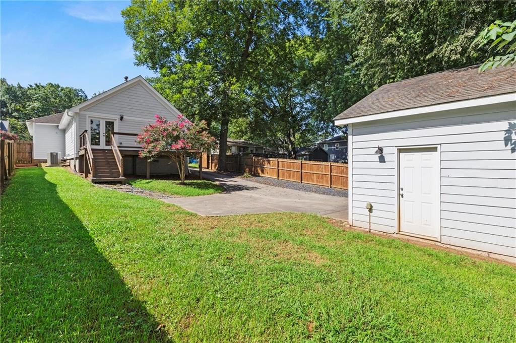 1355 Mercer Avenue Property Photo 31
