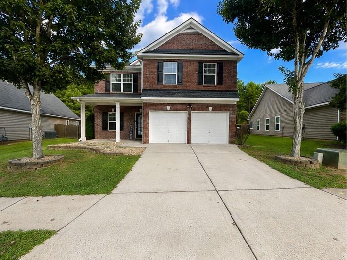 131 Birch Street Property Photo 1