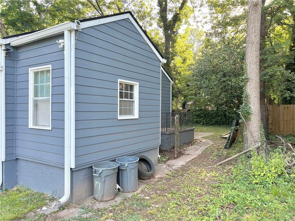 1452 Ryan Street Sw Property Photo 4