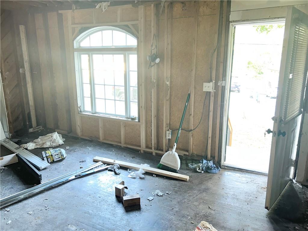 1452 Ryan Street Sw Property Photo 8