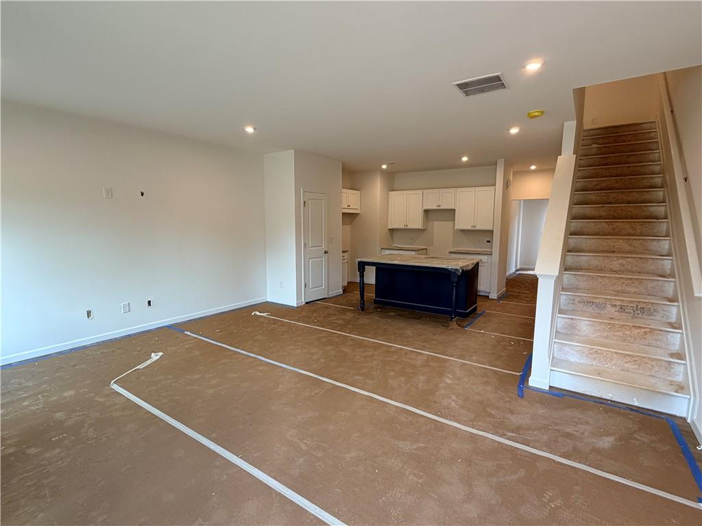 325 Rolling Green Road Property Photo 5