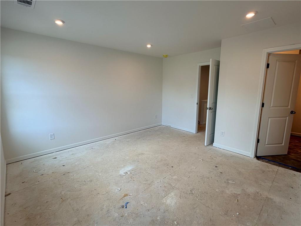 325 Rolling Green Road Property Photo 7