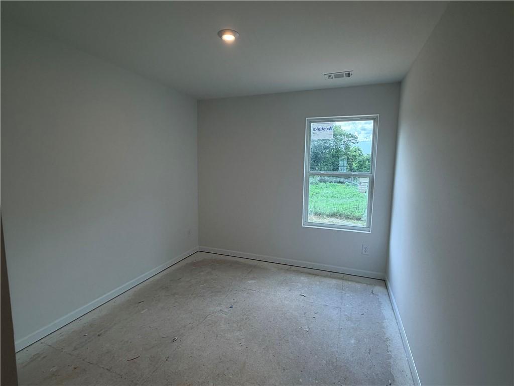 325 Rolling Green Road Property Photo 10