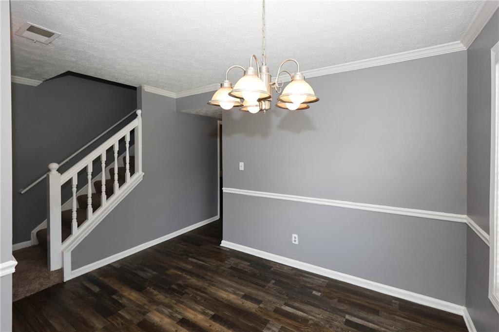 5461 Park Place S Property Photo 6