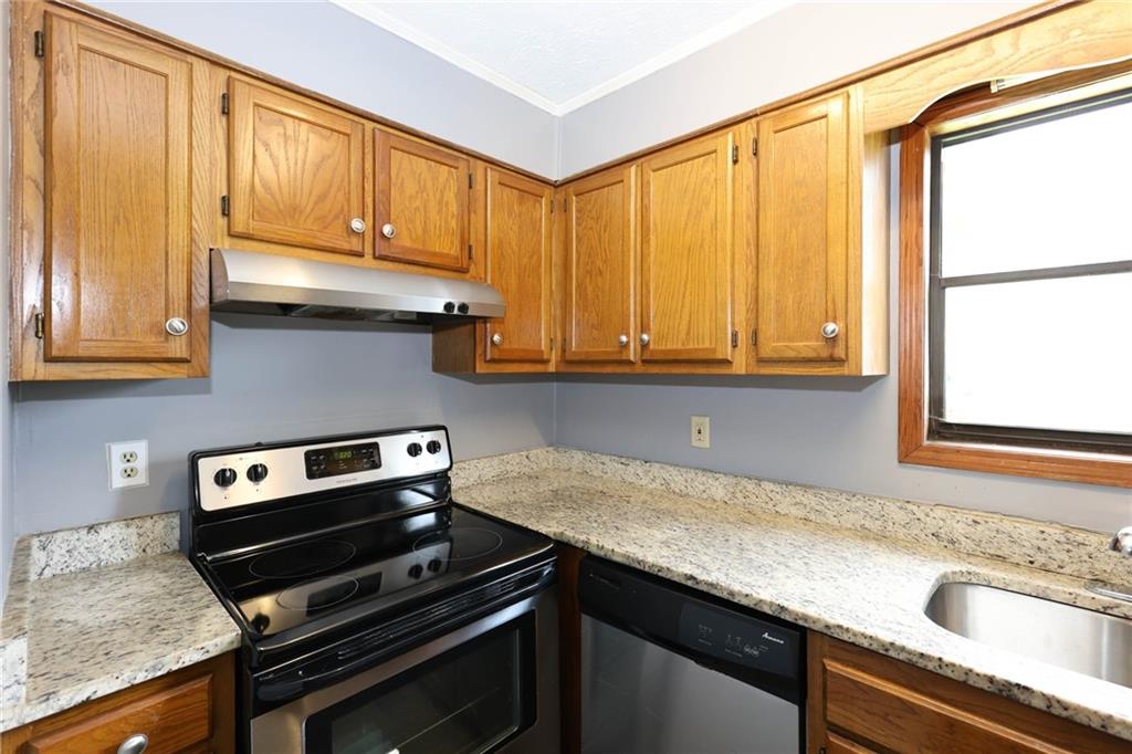 5461 Park Place S Property Photo 7