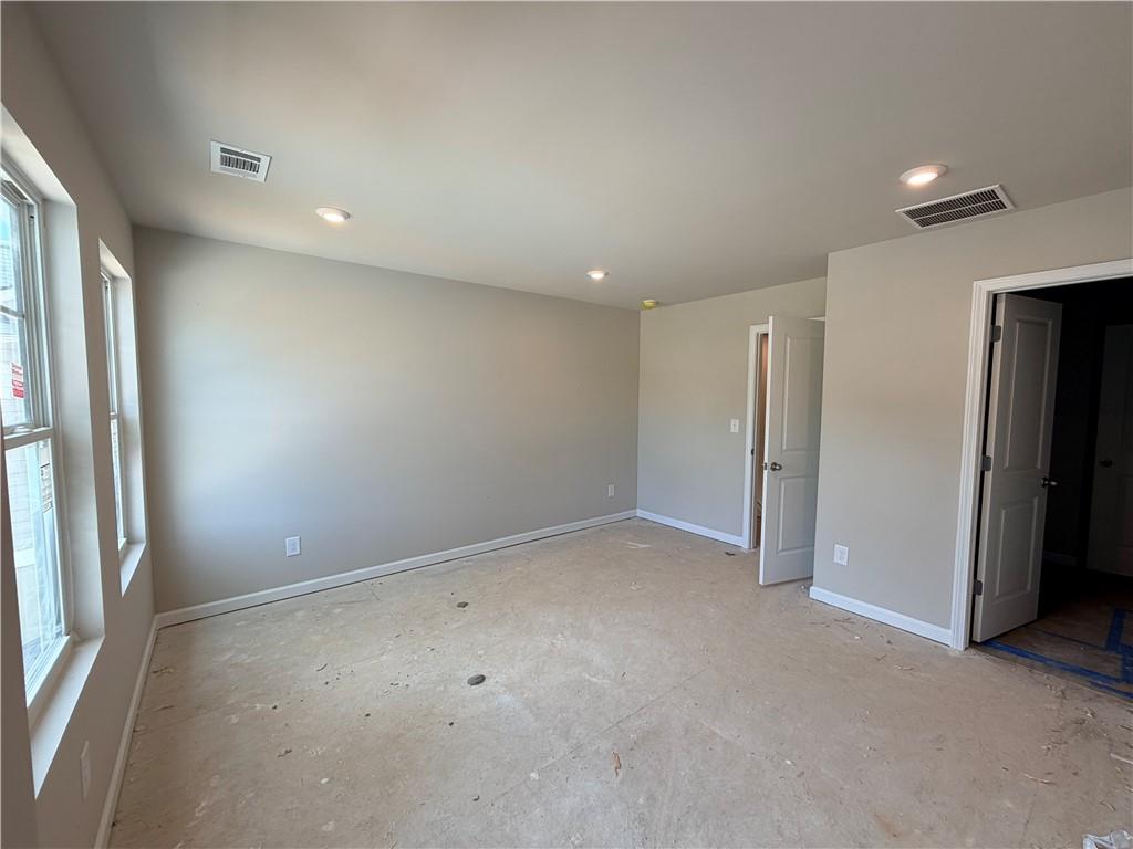 321 Rolling Green Road Property Photo 8
