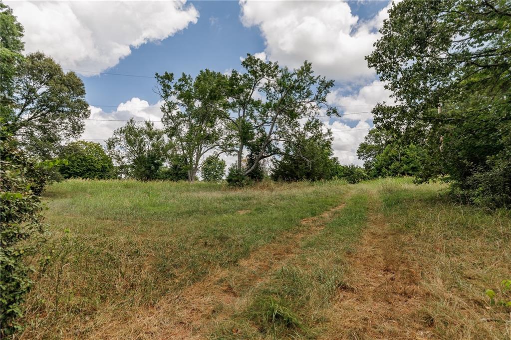 6070 Old Jefferson Road Property Photo 11