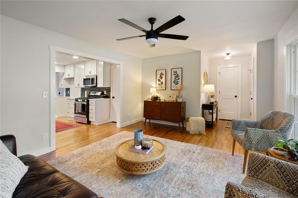 216 Austin Avenue Ne Property Photo 3