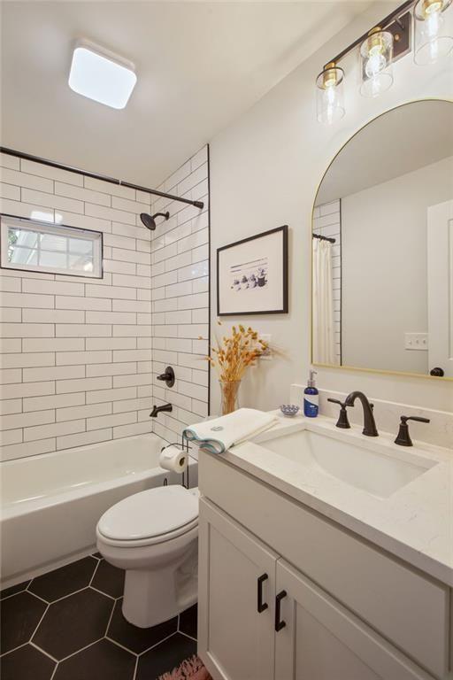 216 Austin Avenue Ne Property Photo 7