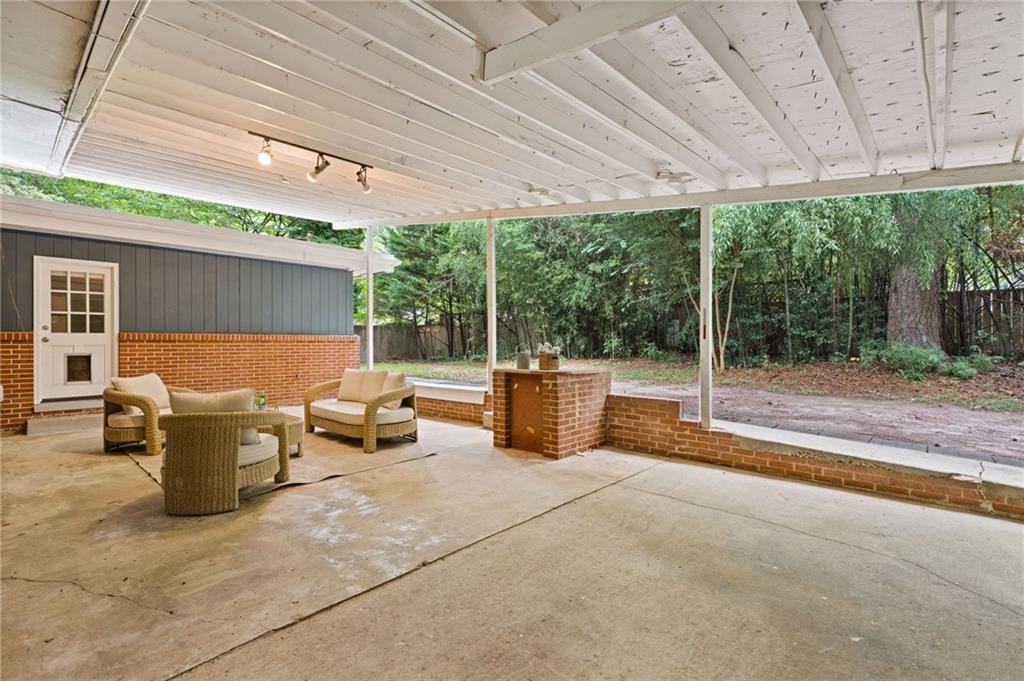 3229 Westmart Lane Property Photo 33