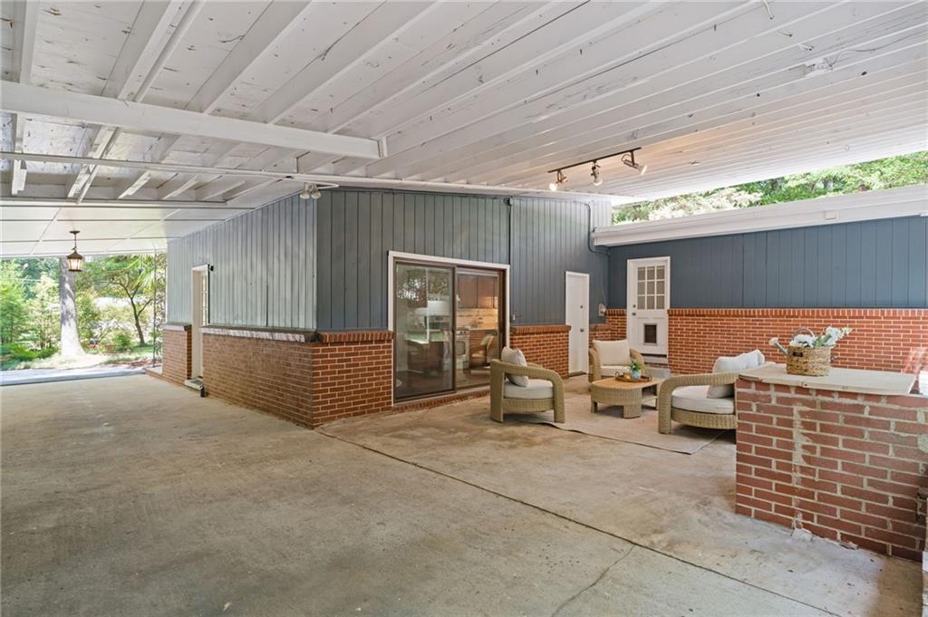 3229 Westmart Lane Property Photo 34