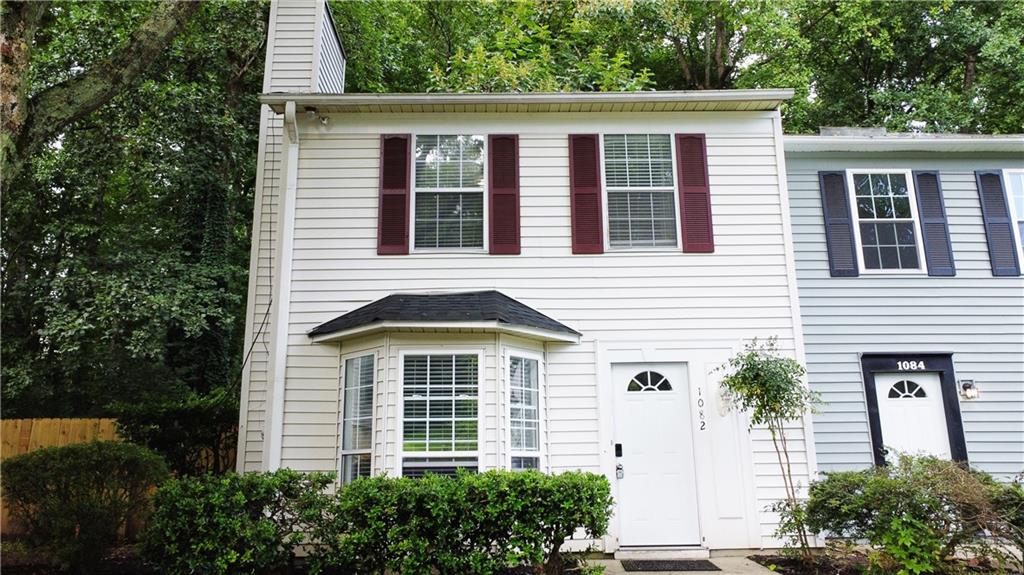 1082 Huntington Trace Se Property Photo 2