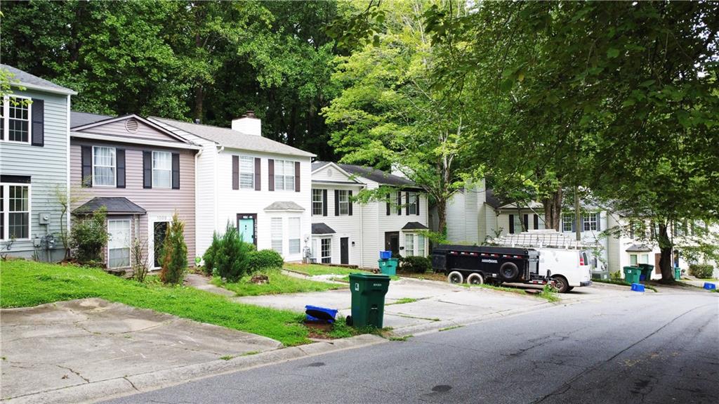 1082 Huntington Trace Se Property Photo 4