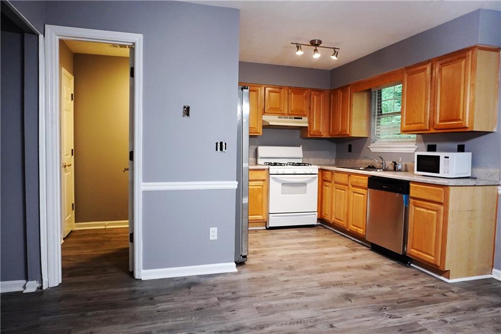 1082 Huntington Trace Se Property Photo 8