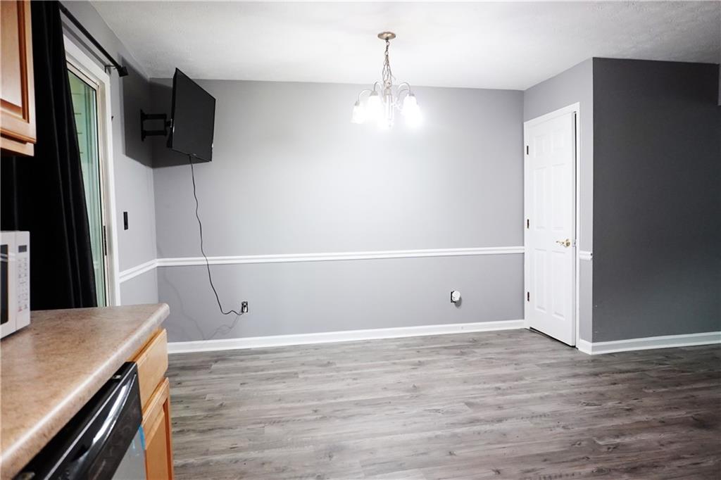 1082 Huntington Trace Se Property Photo 12