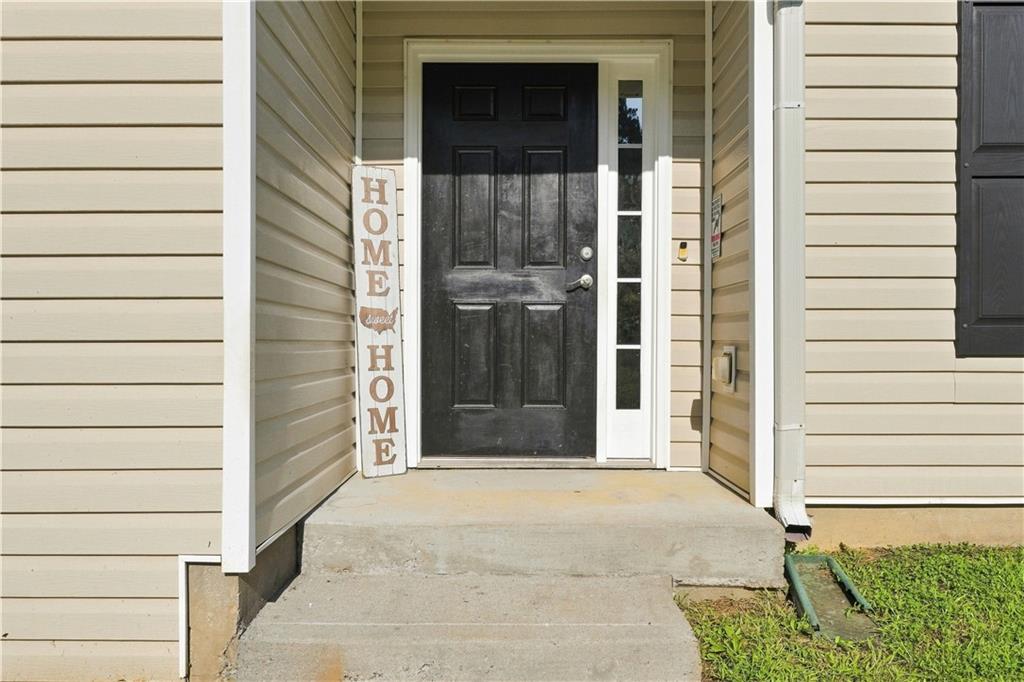 31 Kingston Pointe Drive Property Photo 4