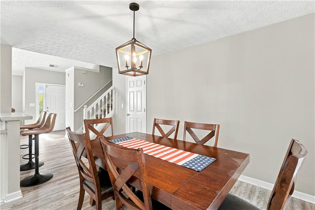 31 Kingston Pointe Drive Property Photo 13