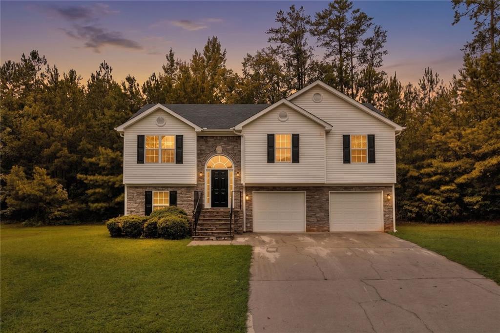 145 Clover Valley Drive Property Photo 3
