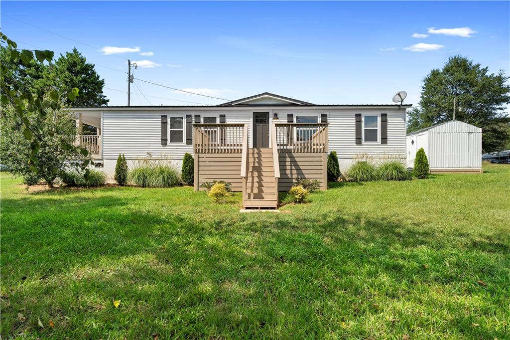 6035 Highway 29 Property Photo 1