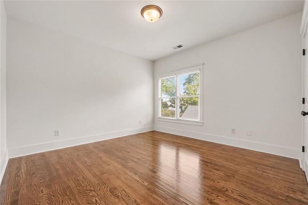 1415 Hawthorne Avenue Se Property Photo 21