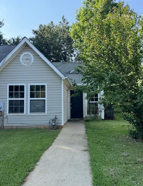 9028 Stoneleigh Trace Property Photo 1