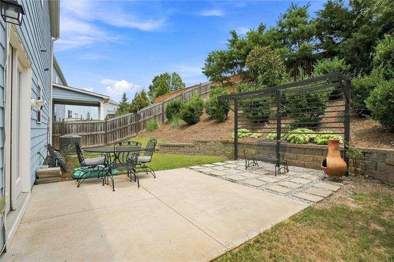 121 Treeline Trail Property Photo 22