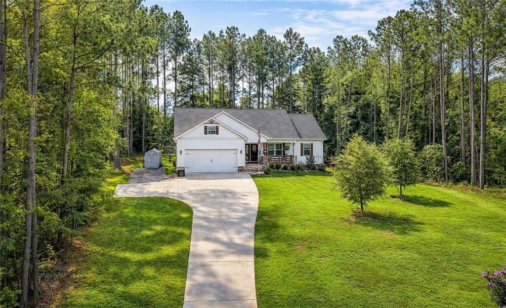 287 Bell Loop Property Photo 3