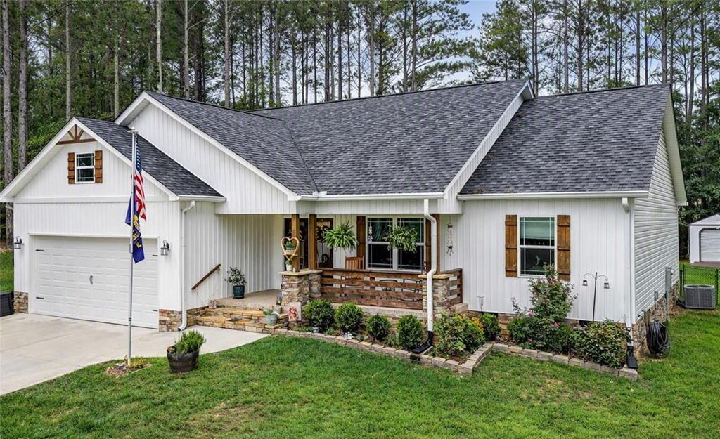287 Bell Loop Property Photo 8