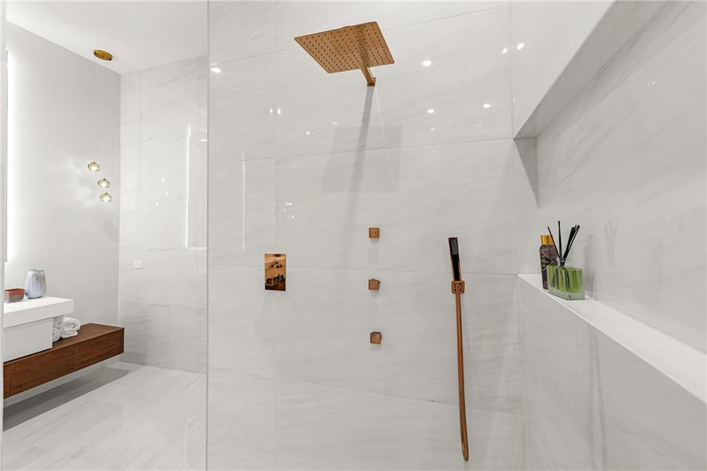 2147 Briarwillow Drive Property Photo 24