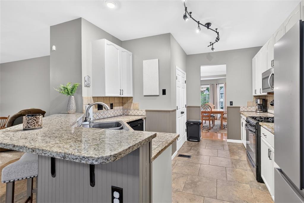 1400 Watercove Lane Property Photo 3