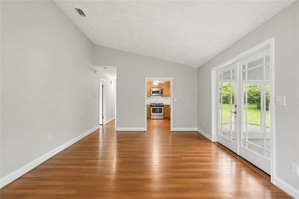 1660 Wingard Drive Property Photo 11