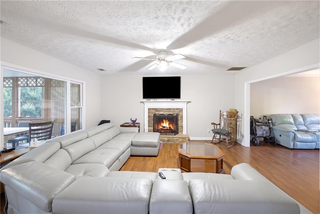 1920 Westover Lane Nw Property Photo 8
