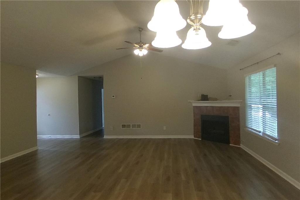 7818736 Property Photo 2