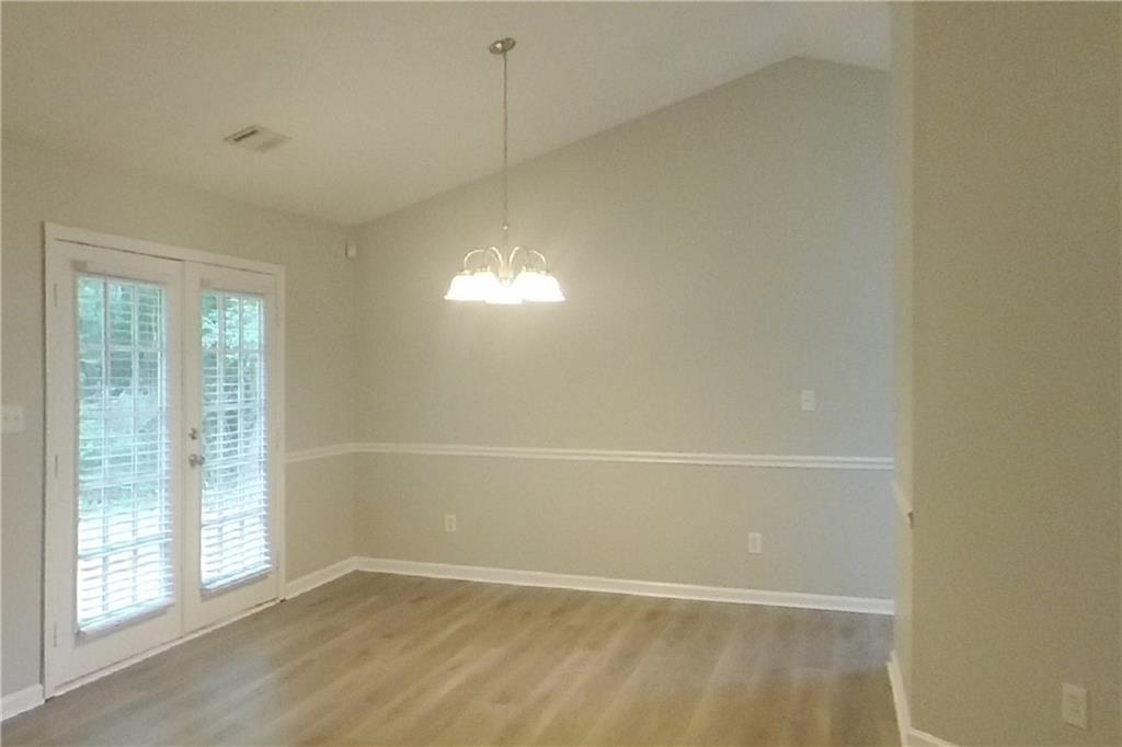 7818736 Property Photo 3