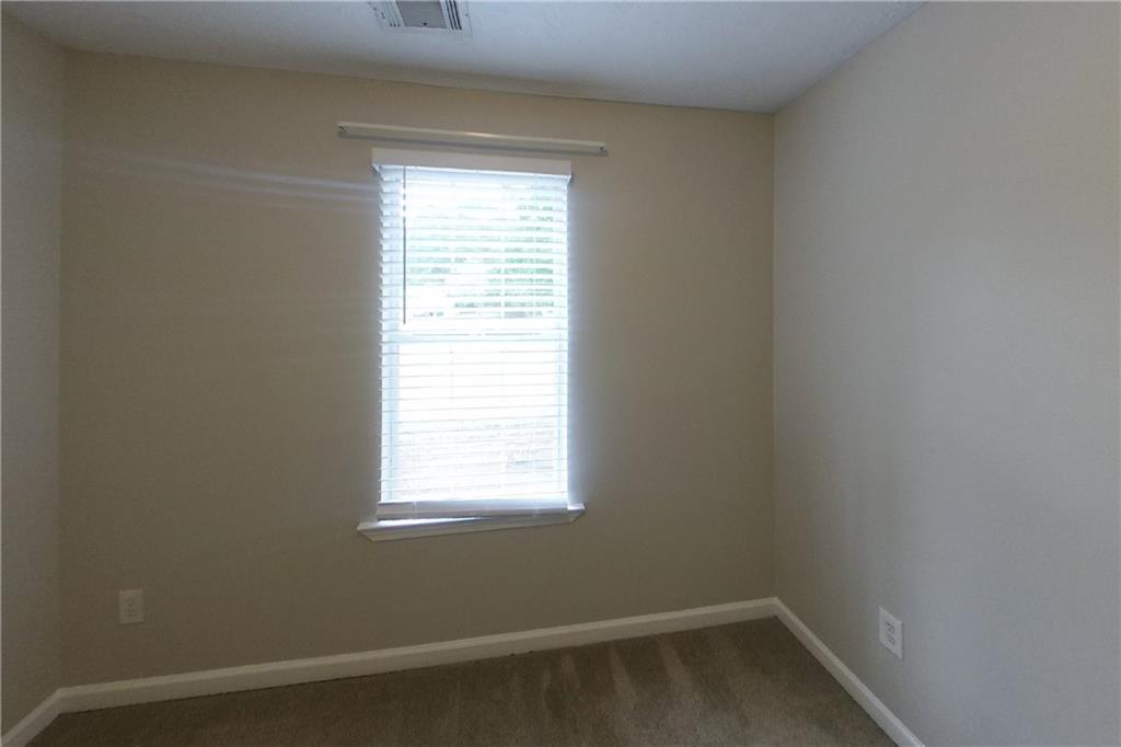 7818736 Property Photo 11