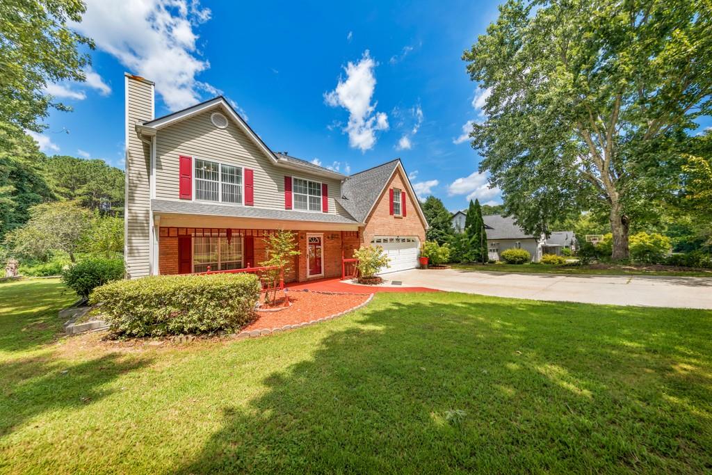 1675 Round Road Property Photo 2