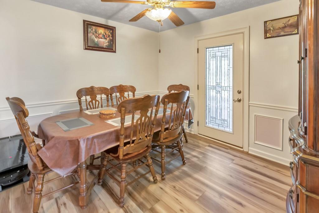 1675 Round Road Property Photo 8