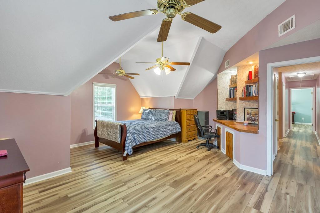 1675 Round Road Property Photo 23